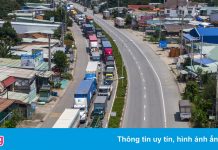 Cảnh ùn ứ xe container ở Bình Dương