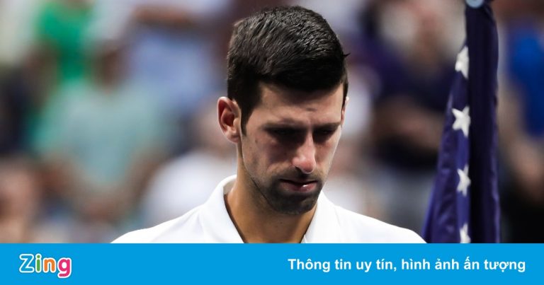 Phút sợ hãi của Djokovic