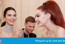 Hậu trường Met Gala 2021