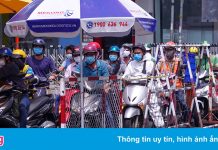 Chốt kiểm soát dịch ở TP.HCM trong ngày đầu đợt giãn cách mới
