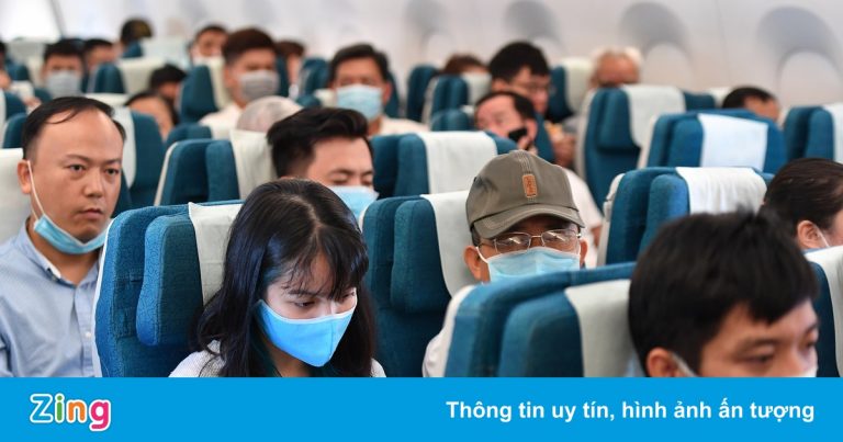 Đề xuất áp sàn vé máy bay từ 320.000 đồng/chiều trong 1 năm