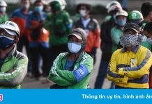 Shipper ở TP.HCM được xét nghiệm tại 800 trạm y tế lưu động