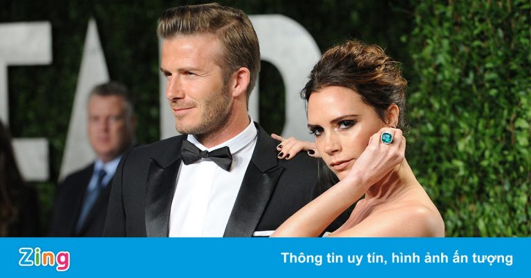 Victoria đưa hình ảnh David Beckham lên sàn diễn