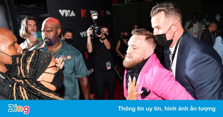 Hành xử của bạn trai Megan Fox sau vụ ẩu đả với Conor McGregor