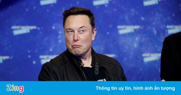 Elon Musk tự nhận là người ngoài hành tinh