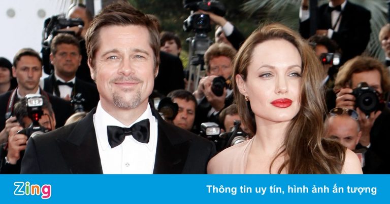 Angelina Jolie cảm thấy tan nát khi ly hôn Brad Pitt