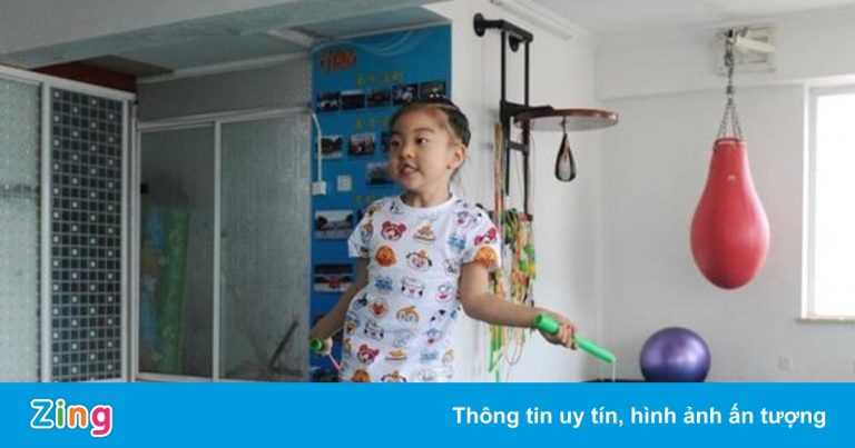 Bé gái Trung Quốc mắc bệnh vì mẹ ép phải ‘cao, gầy và xinh xắn hơn’