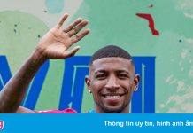 Người cũ chỉ trích cách hành xử của Barca