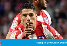 Suarez lập cú đúp đưa Atletico Madrid lên ngôi đầu La Liga