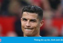Cựu sao Arsenal đổi giọng khi nhận xét Ronaldo