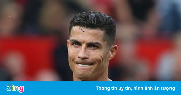 Cựu sao Arsenal đổi giọng khi nhận xét Ronaldo