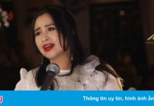 Nghệ sĩ biểu diễn ở sân khấu không khán giả