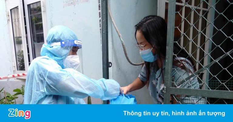 Chuyên gia UNDP: Đừng lo phát nhầm, chỉ sợ bỏ sót tiền hỗ trợ cho dân Chuyên gia UNDP: Đừng lo phát nhầm, chỉ sợ bỏ sót tiền hỗ trợ cho dân