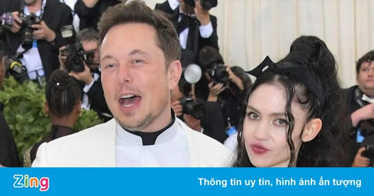 Elon Musk và ca sĩ Grimes – đôi tình nhân dị biệt