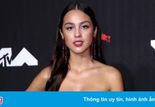 Ca sĩ 18 tuổi Olivia Rodrigo thắng lớn tại MTV VMAs 2021