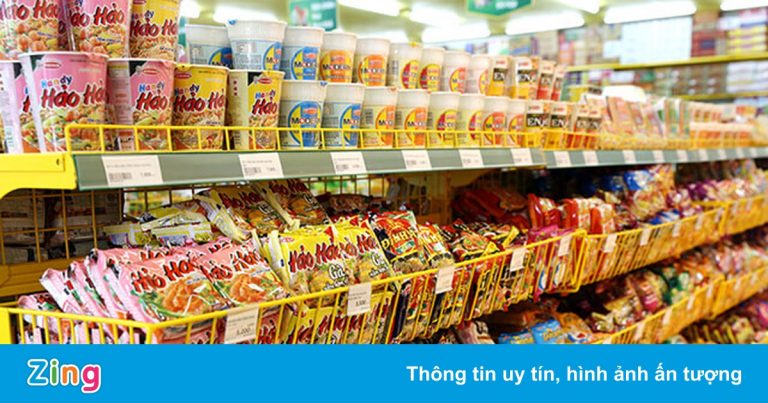 Tái phạm Chỉ thị 16, 2 chủ tiệm tạp hóa bị phạt 30 triệu đồng