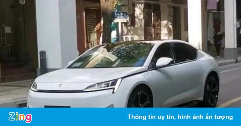 Mẫu xe điện duy nhất của Evergrande NEV được thử nghiệm trên đường