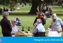 Cách Australia tính toán ‘cái giá của tự do’ sau ngày mở cửa