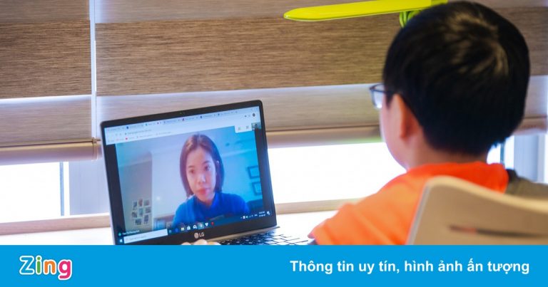 Gian nan tìm mua máy tính cho con học online ở TP.HCM