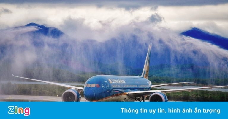 Vietnam Airlines xin được đặc cách duy trì niêm yết trên sàn HoSE