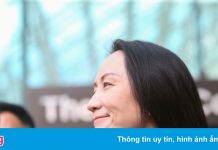 Mạnh Vãn Châu nói bà ‘ứa nước mắt’ trên chuyến bay về Trung Quốc