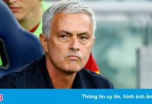 Người cũ khiến Mourinho ôm hận ở derby thành Rome