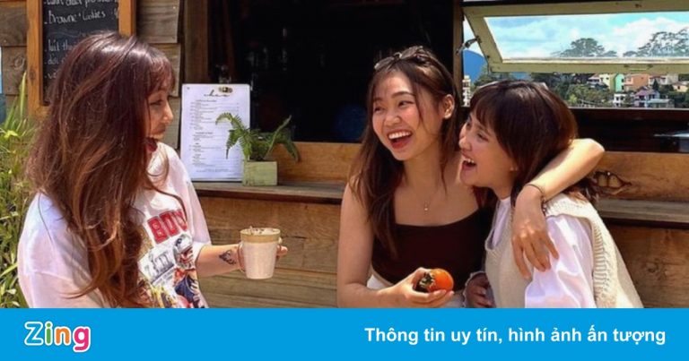 Người trẻ ở TP.HCM lên kế hoạch ăn uống khi bình thường mới 