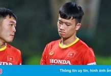 Hoàng Đức nên tính chuyện xuất ngoại?