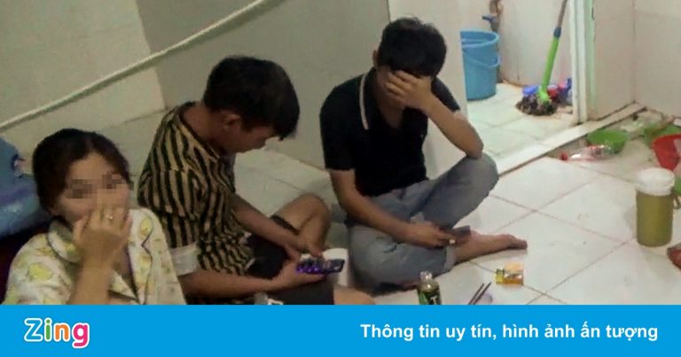 Lén nhậu trong phòng trọ, 7 thanh niên bị đề nghị phạt 105 triệu