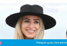 Dàn WAGs MU chiêm ngưỡng màn tái xuất của Ronaldo