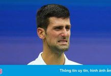 Djokovic khóc khi lỡ cơ hội đi vào lịch sử