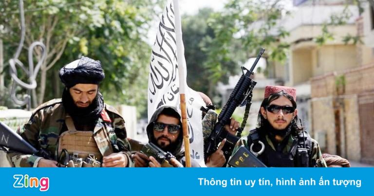 17 người chết khi Taliban bắn súng ăn mừng