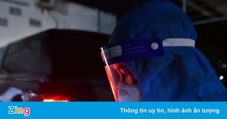 F0 tại TP.HCM: ‘Ngón tay tôi co chặt từng cơn sau khi mắc bệnh’