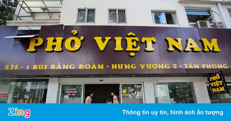 Hàng quán vẫn đóng cửa im lìm trước ngày thí điểm mở cửa quận 7