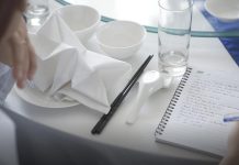 Lễ này bị “chôn chân” tại nhà, đừng lo! Khám phá ngay “học kỳ 5 sao” tại thiên đường du lịch Nha Trang Lễ này bị “chôn chân” tại nhà, đừng lo! Khám phá ngay “học kỳ 5 sao” tại thiên đường du lịch Nha Trang - Ảnh 1.