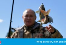 Tổng thống Putin đi câu cá ở Siberia