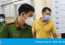 Bắt giam cán bộ phường ở TP.HCM tổ chức tiêm vaccine trái phép