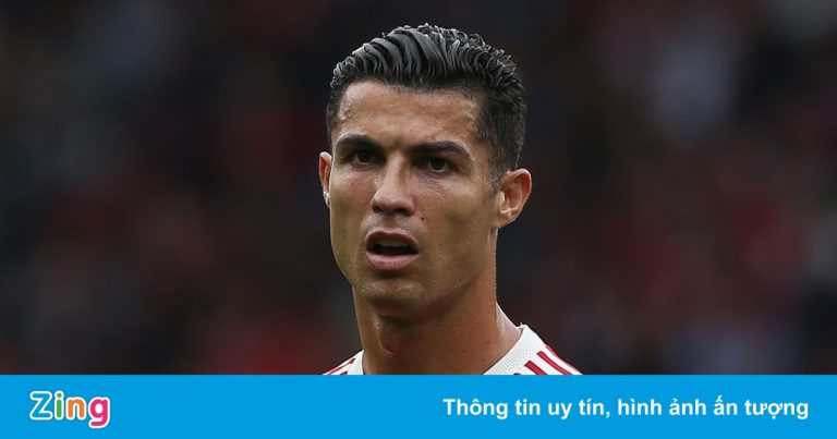 Tim Sherwood: ‘Ronaldo có thể làm HLV của MU sau 18 tháng nữa’