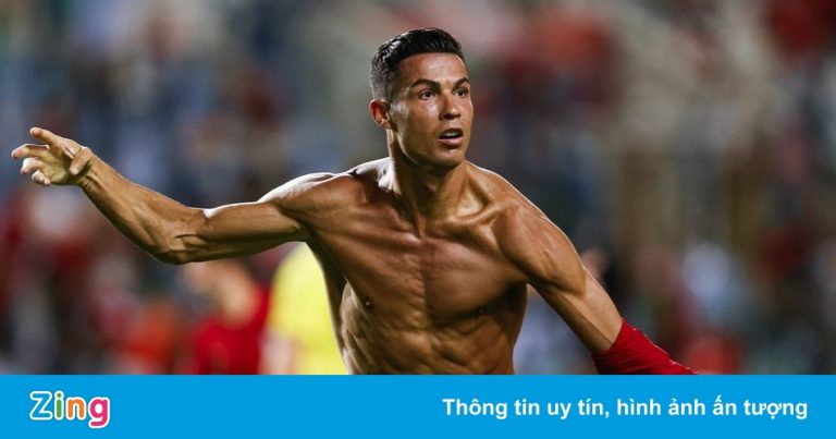 HLV Wenger hoài nghi khi Ronaldo về MU