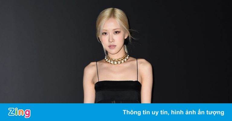 Rosé dự show Saint Laurent