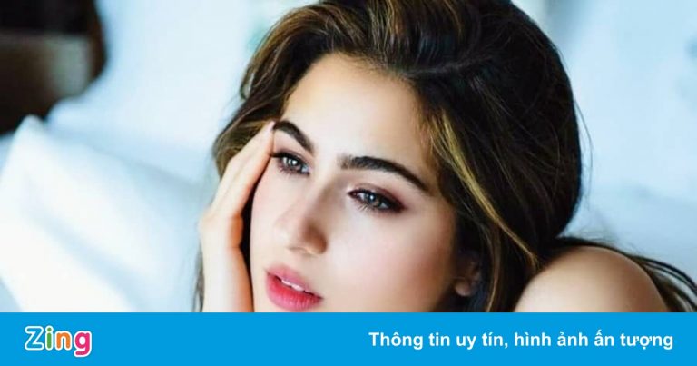 Giới tài phiệt đổ tiền cứu showbiz Ấn Độ