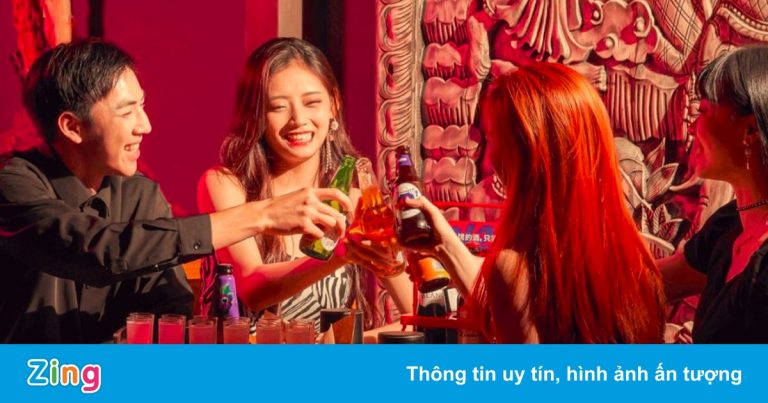 Trở thành tỷ phú nhờ sở hữu chuỗi quán bar cho giới trẻ Trung Quốc