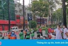 Trạm y tế quá tải vì lượng shipper ở TP.HCM tăng đột biến