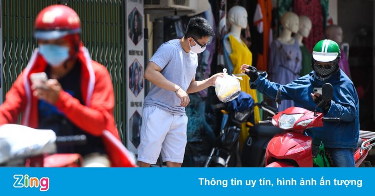 Sở GTVT Hà Nội đề xuất cho shipper công nghệ hoạt động trở lại