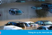 Đường phố New Jersey ‘giờ như một cái hồ lớn’