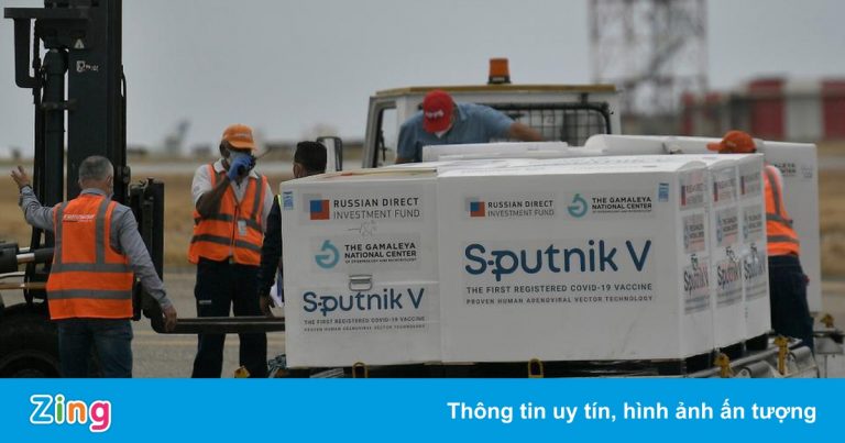 Bộ trưởng Bùi Thanh Sơn đề nghị Nga ưu tiên giao vaccine cho Việt Nam Bộ trưởng Bùi Thanh Sơn đề nghị Nga ưu tiên giao vaccine cho Việt Nam