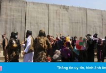 Taliban nổ súng giải tán cuộc biểu tình phản đối Pakistan