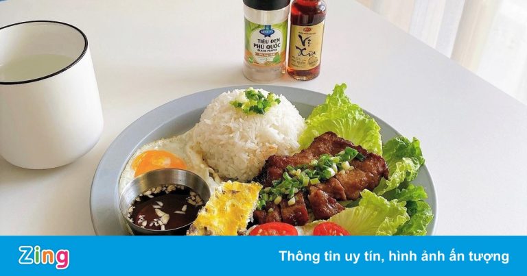 Học nấu phở bò, cơm tấm tại nhà