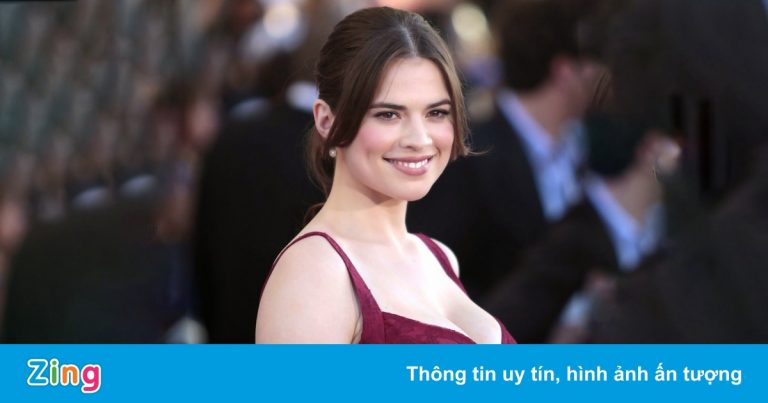 Nữ diễn viên vướng tin đang yêu Tom Cruise