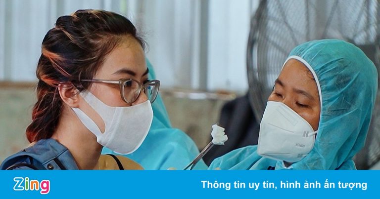 Gần 1,8 triệu người ở TP.HCM hoàn thành mũi 2 vaccine